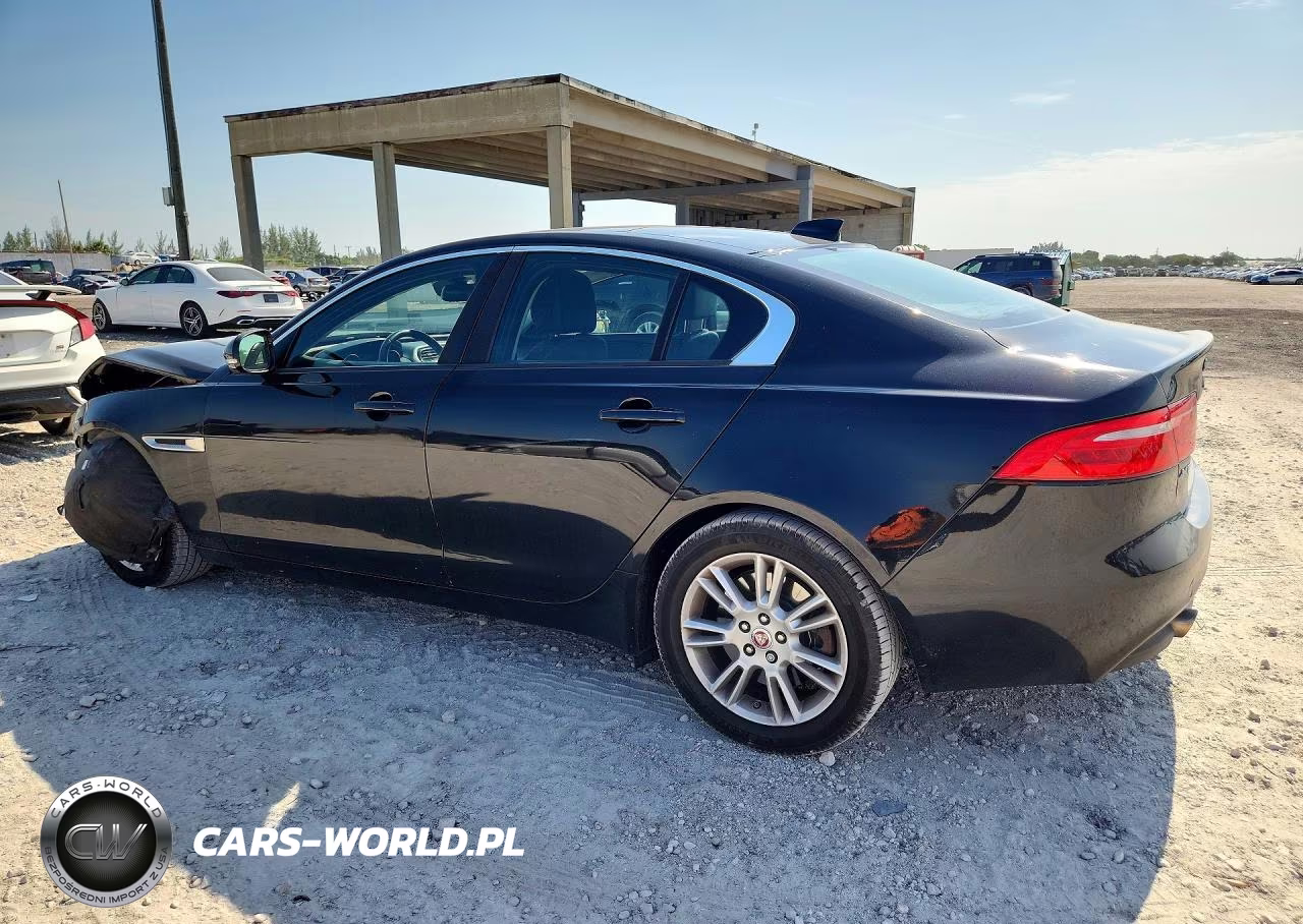 2017 Jaguar Xe Premium VIN:SAJAD4BG4HA975487 - 2