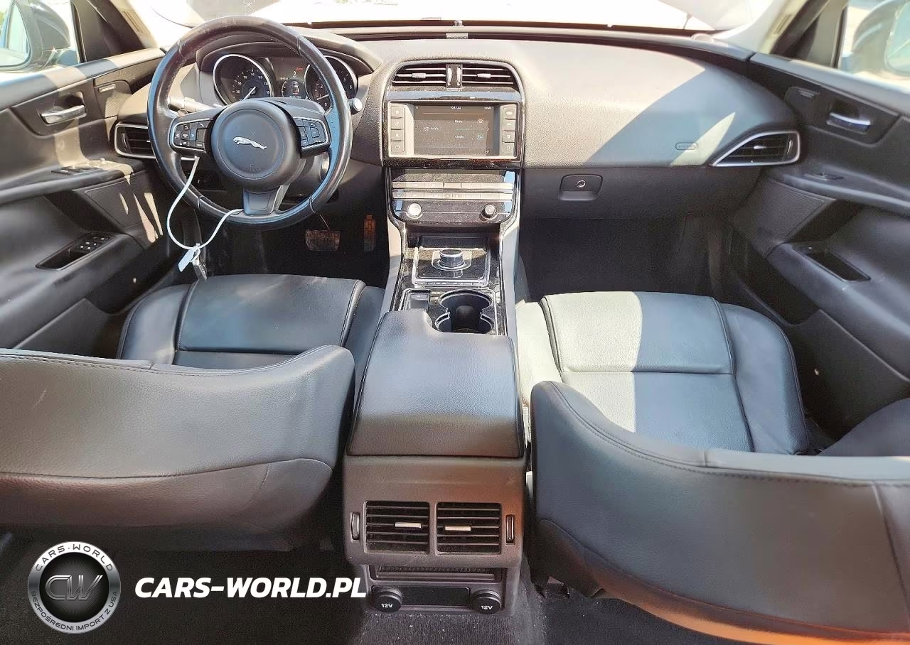 2017 Jaguar Xe Premium VIN:SAJAD4BG4HA975487 - 8