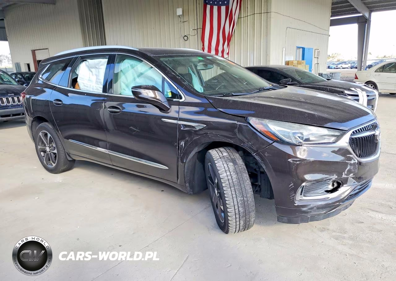 2018 Buick Enclave Essence VIN:5GAERBKW1JJ217319 - 4
