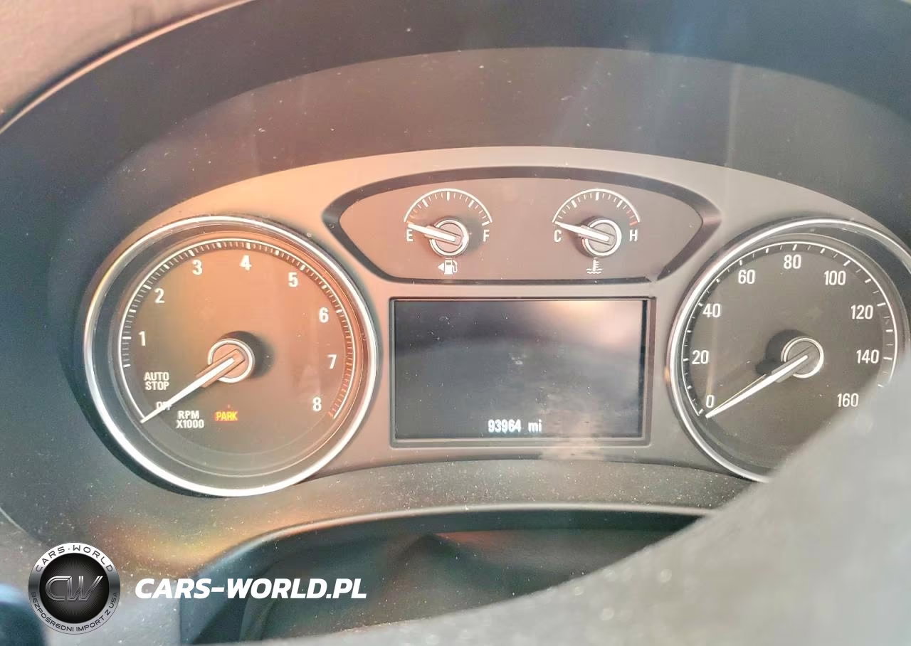 2018 Buick Enclave Essence VIN:5GAERBKW1JJ217319 - 9