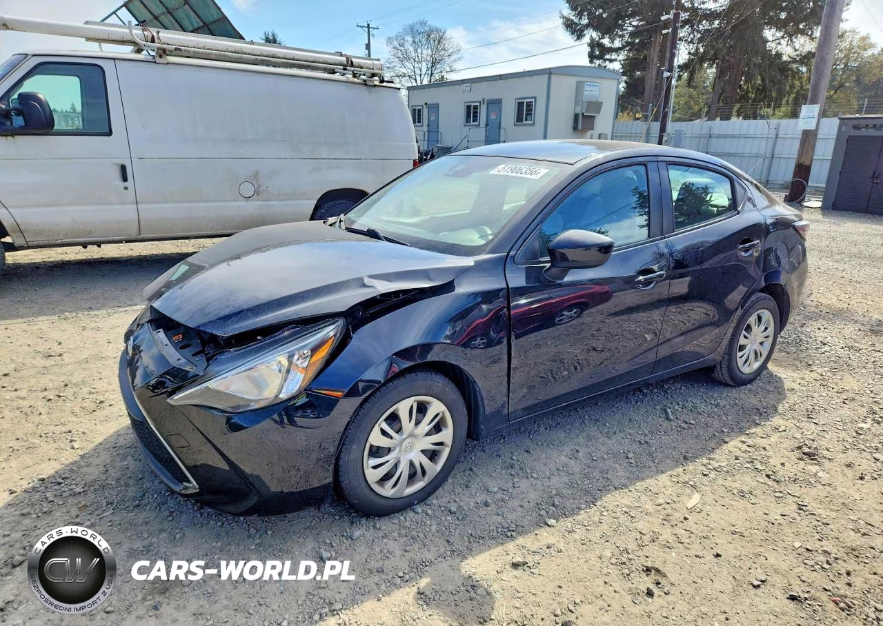 2019 Toyota Yaris L – zdjęcie 1 z 12