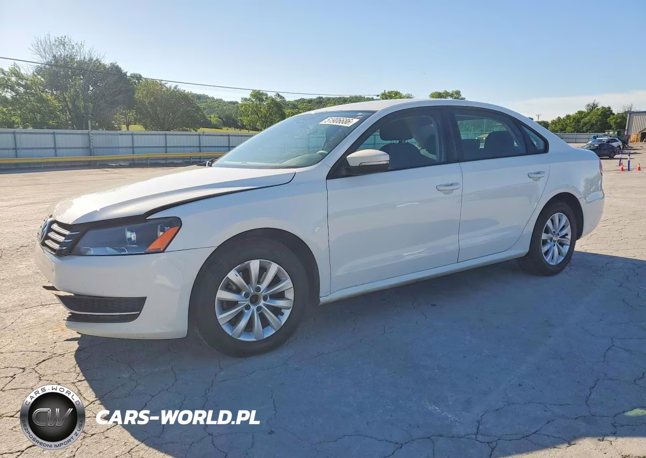 2013 Volkswagen Passat S – zdjęcie 1 z 12
