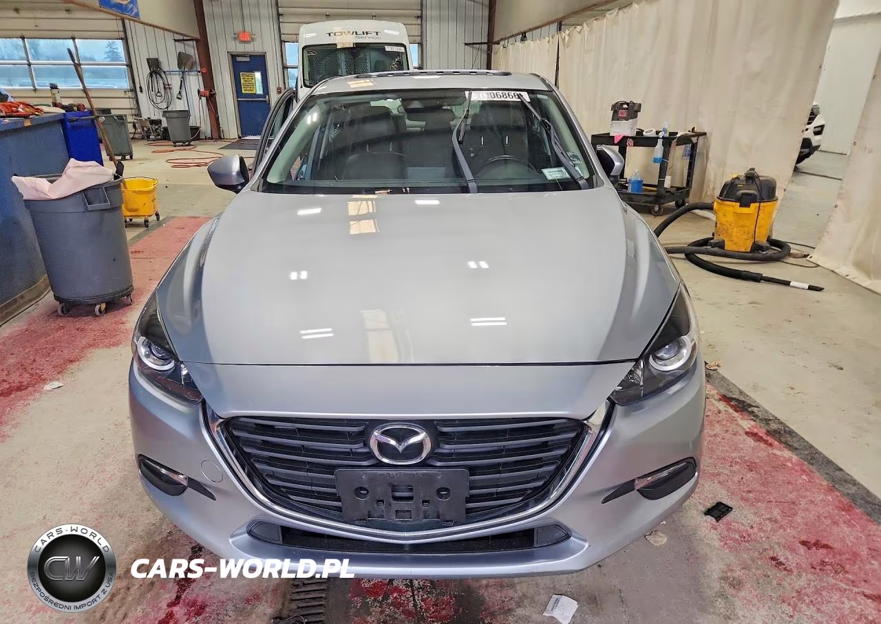 2018 Mazda 3 Touring VIN:3MZBN1V35JM211970 - 5