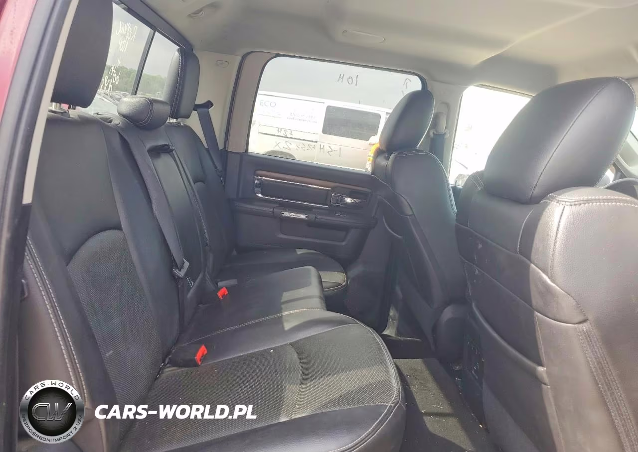2016 Ram 1500 Laramie VIN:1C6RR7NT6GS314749 - 10