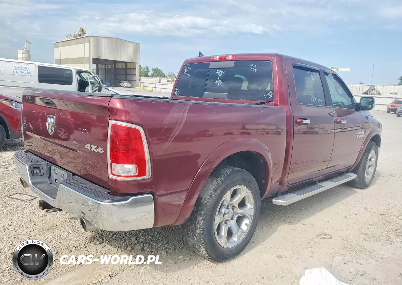 2016 Ram 1500 Laramie VIN:1C6RR7NT6GS314749 - 3