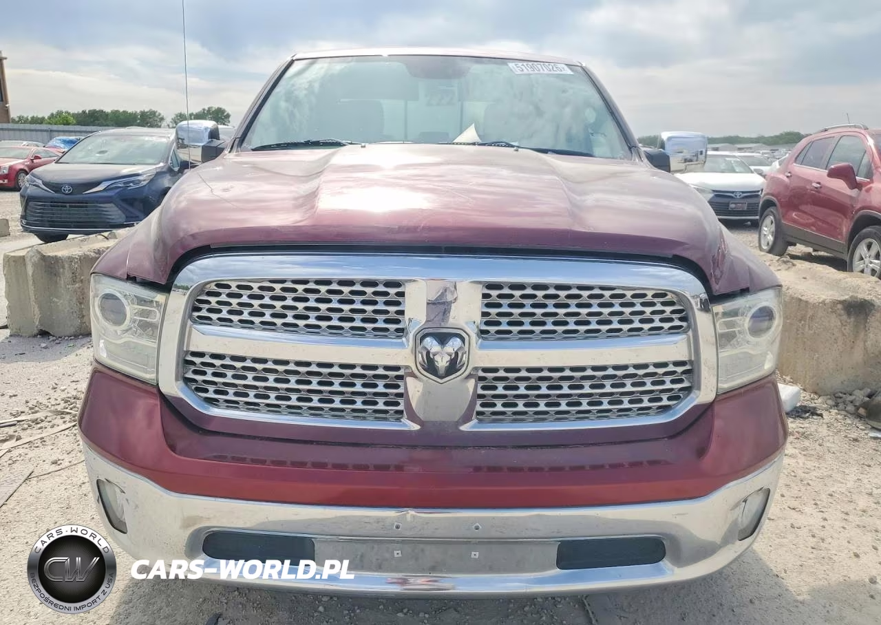 2016 Ram 1500 Laramie VIN:1C6RR7NT6GS314749 - 5