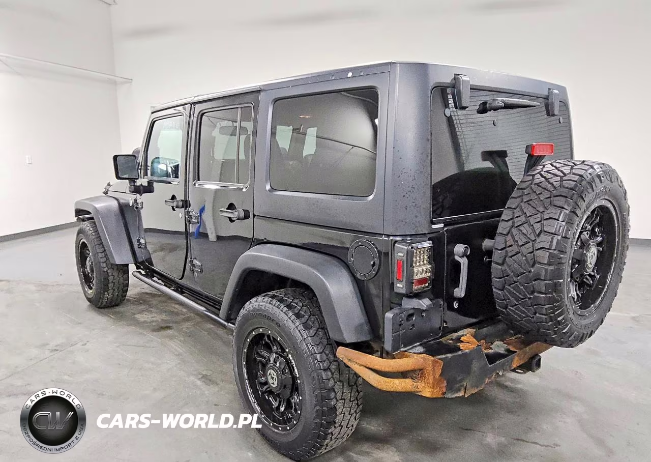 2013 Jeep Wrangler Unlimited Sport VIN:1C4BJWDG1DL598300 - 2