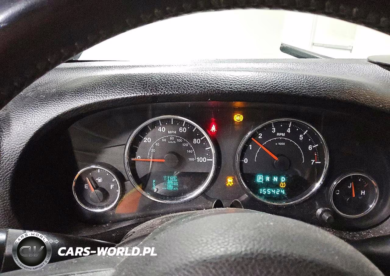 2013 Jeep Wrangler Unlimited Sport VIN:1C4BJWDG1DL598300 - 9