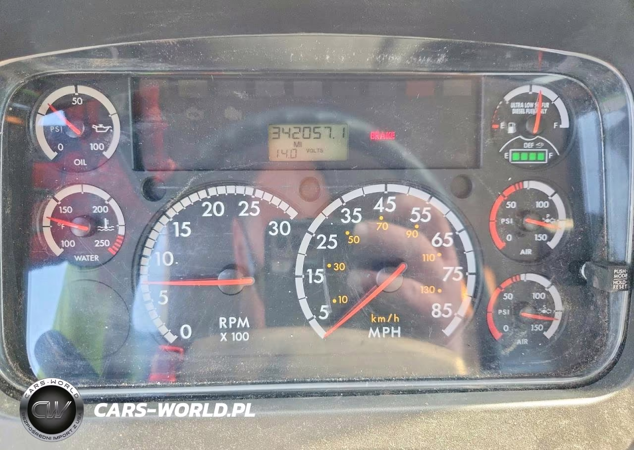 2015 Freightliner M2 106 Medium Duty VIN:3ALACWDT6FDGM1955 - 9