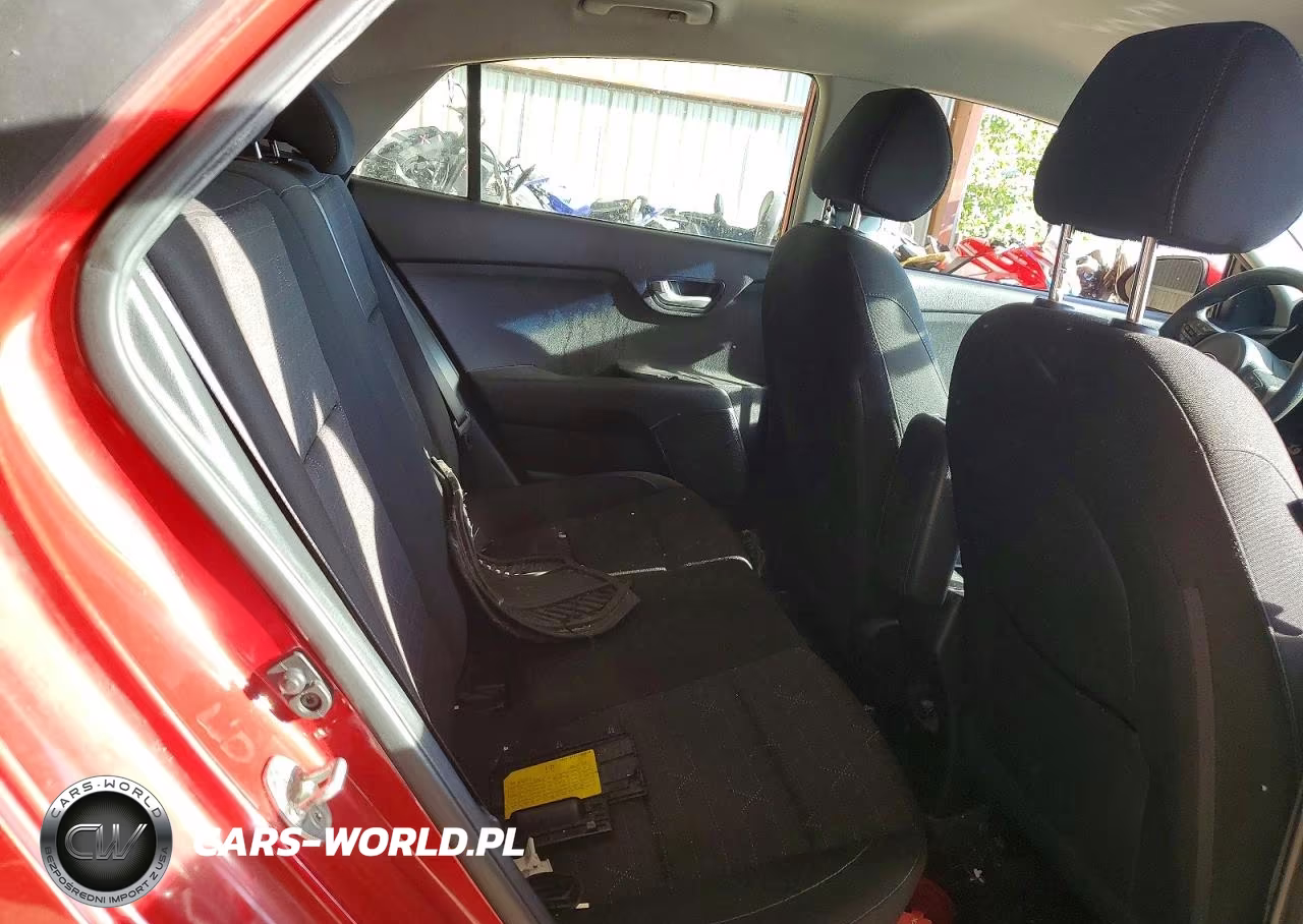 2019 Kia Rio S VIN:3KPA24AB0KE161819 - 10