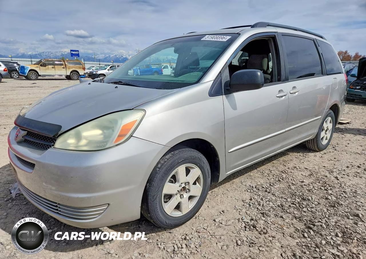2004 Toyota Sienna Le 8 Passenger