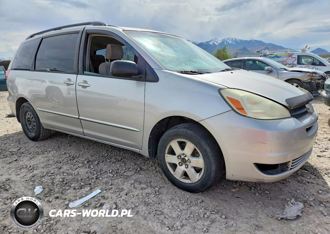 2004 Toyota Sienna Le 8 Passenger VIN:5TDZA23C44S090469 - 4