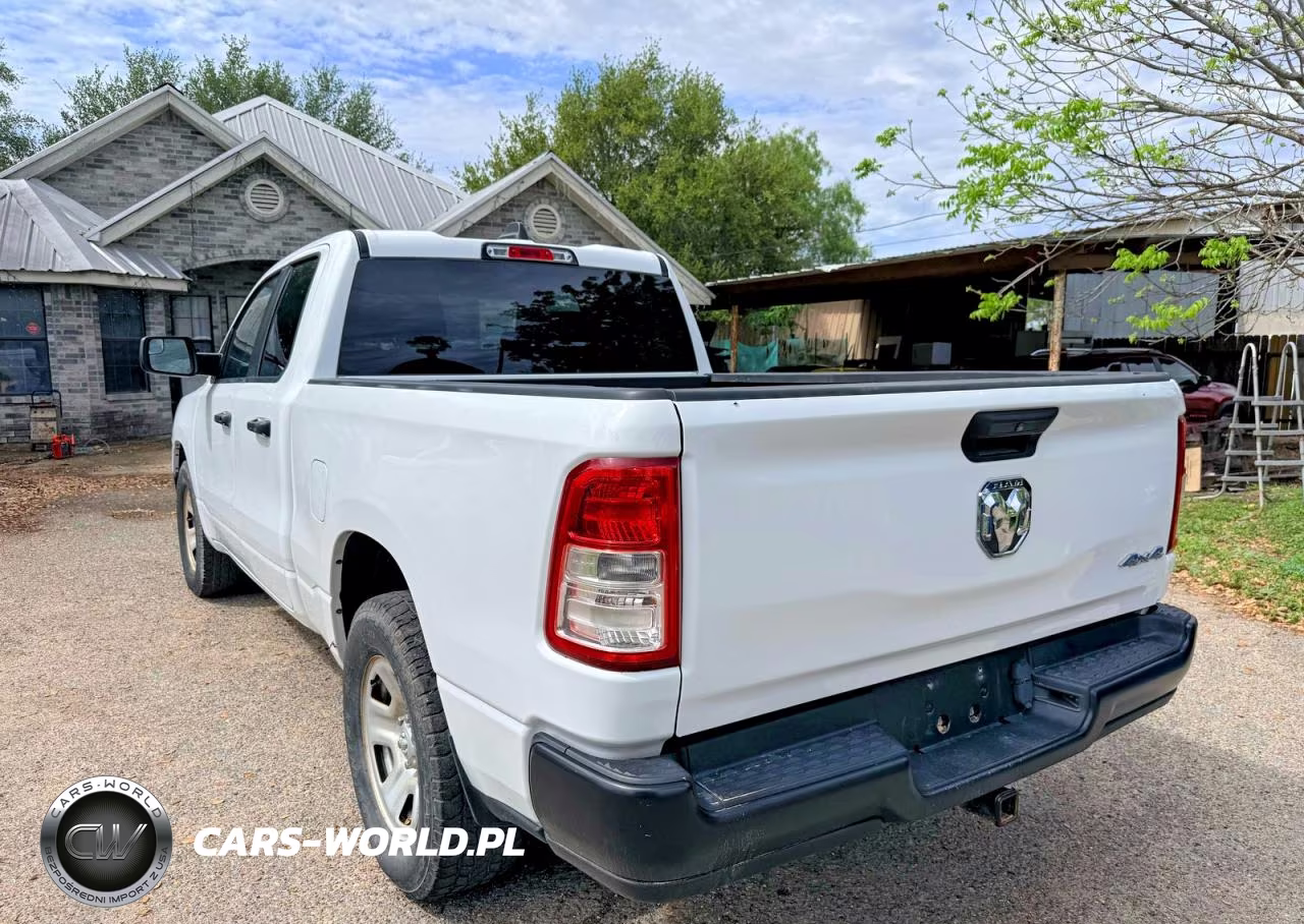 2020 Ram 1500 Tradesman VIN:1C6RRFCG3LN227626 - 3