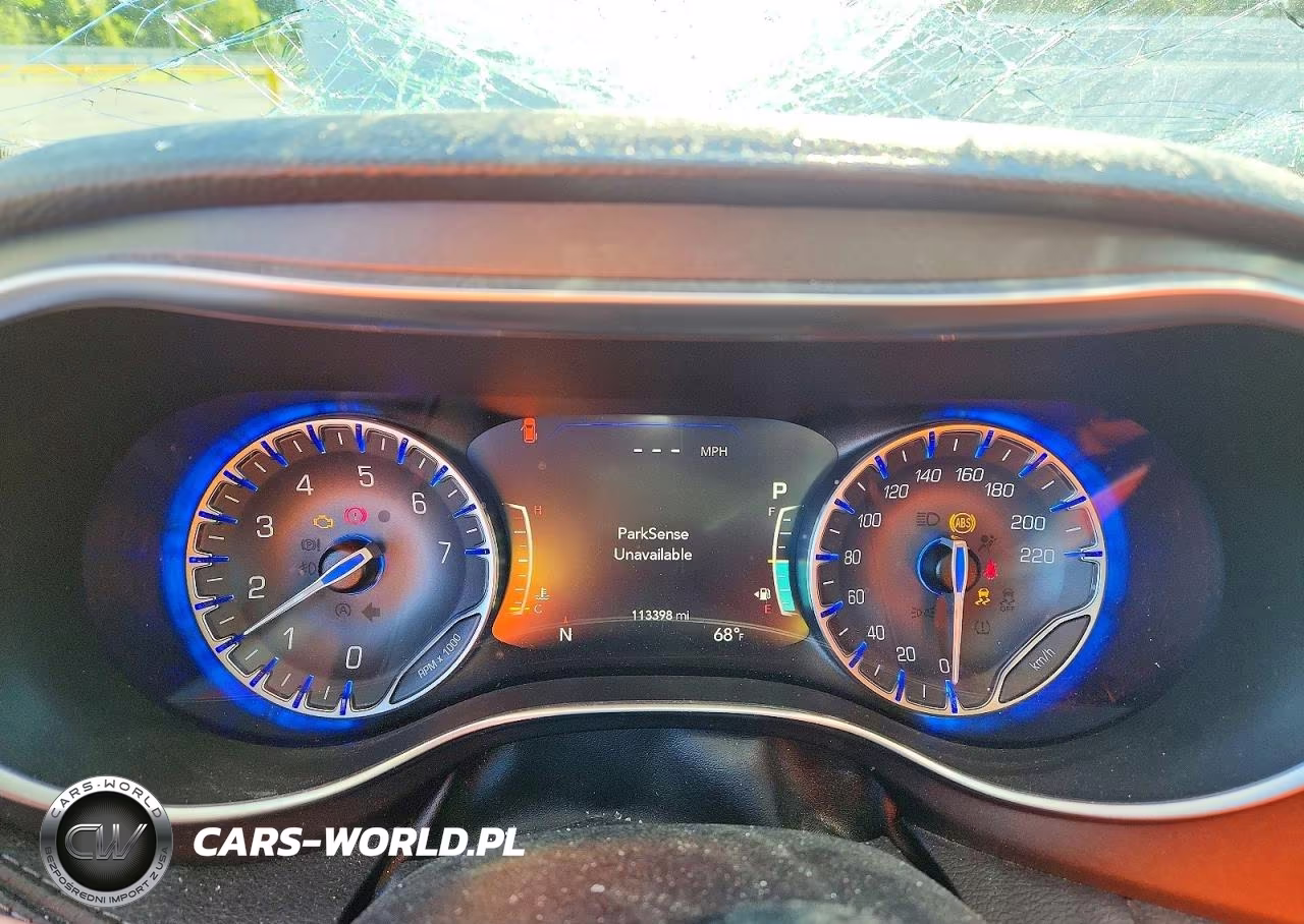 2020 Chrysler Pacifica Limited VIN:2C4RC1GG8LR159687 - 9