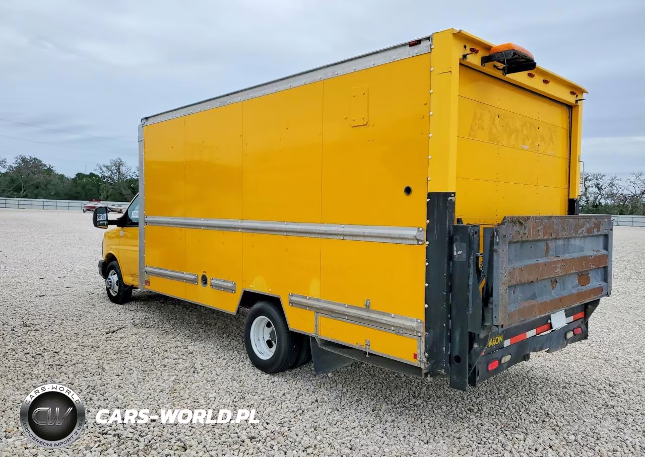 2012 GMC Savana Box Truck VIN:1GD374CG4C1906462 - 2