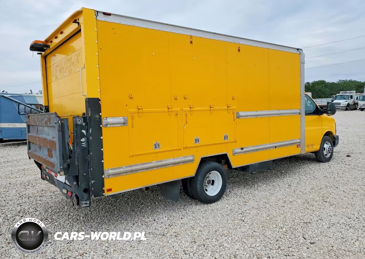 2012 GMC Savana Box Truck VIN:1GD374CG4C1906462 - 3