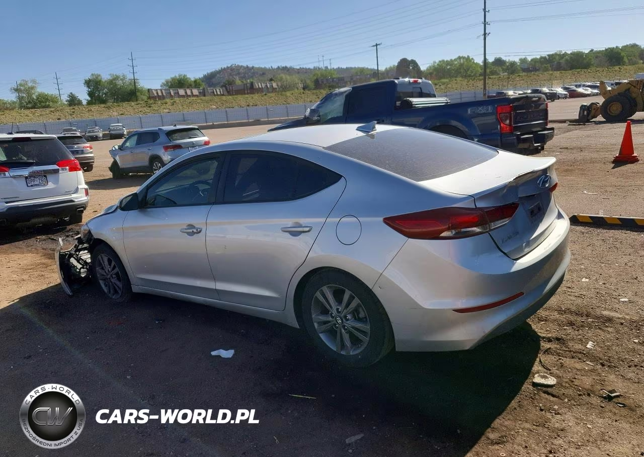 2018 Hyundai Elantra Value Edition VIN:5NPD84LF4JH370647 - 2
