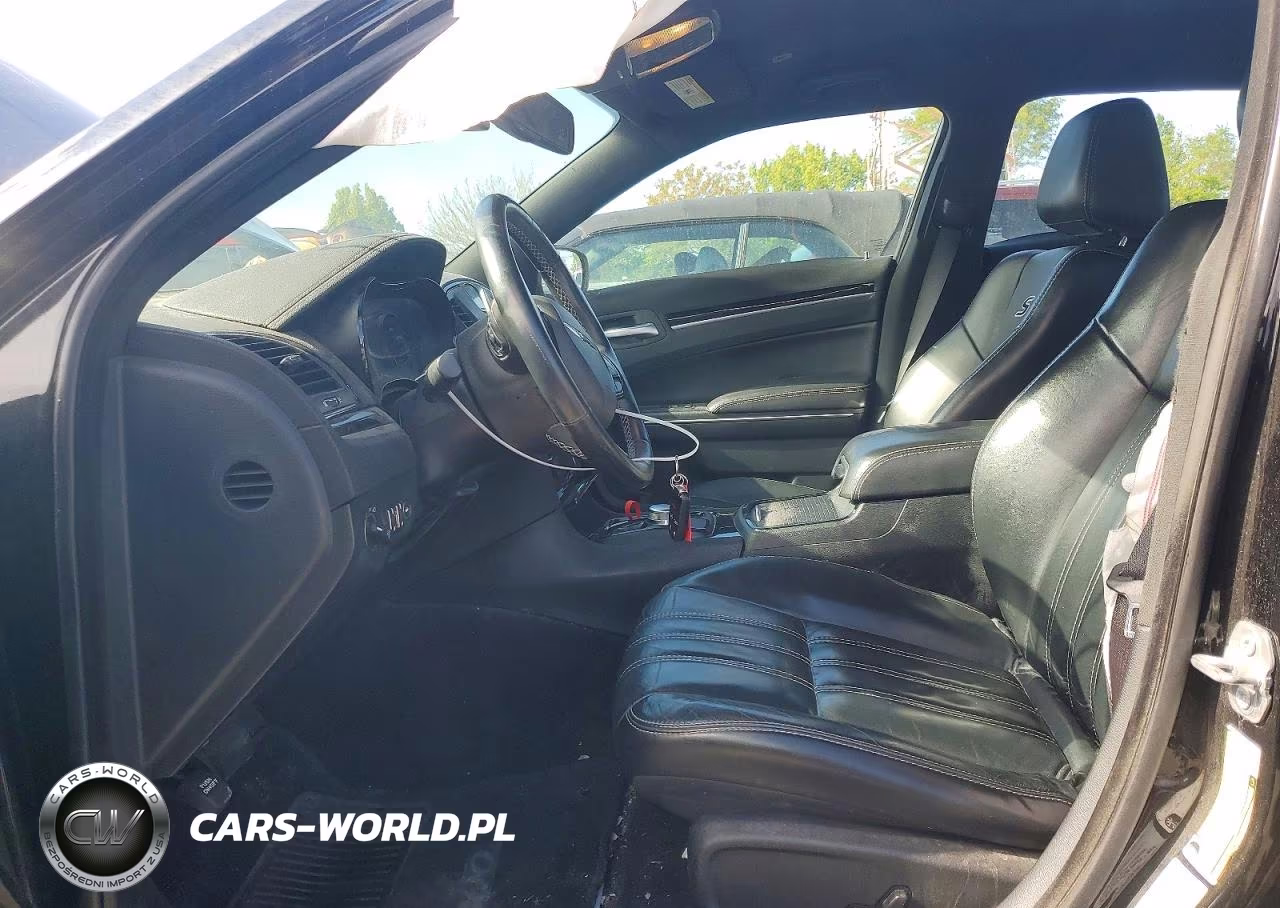 2017 Chrysler 300 S VIN:2C3CCAGG2HH597385 - 7