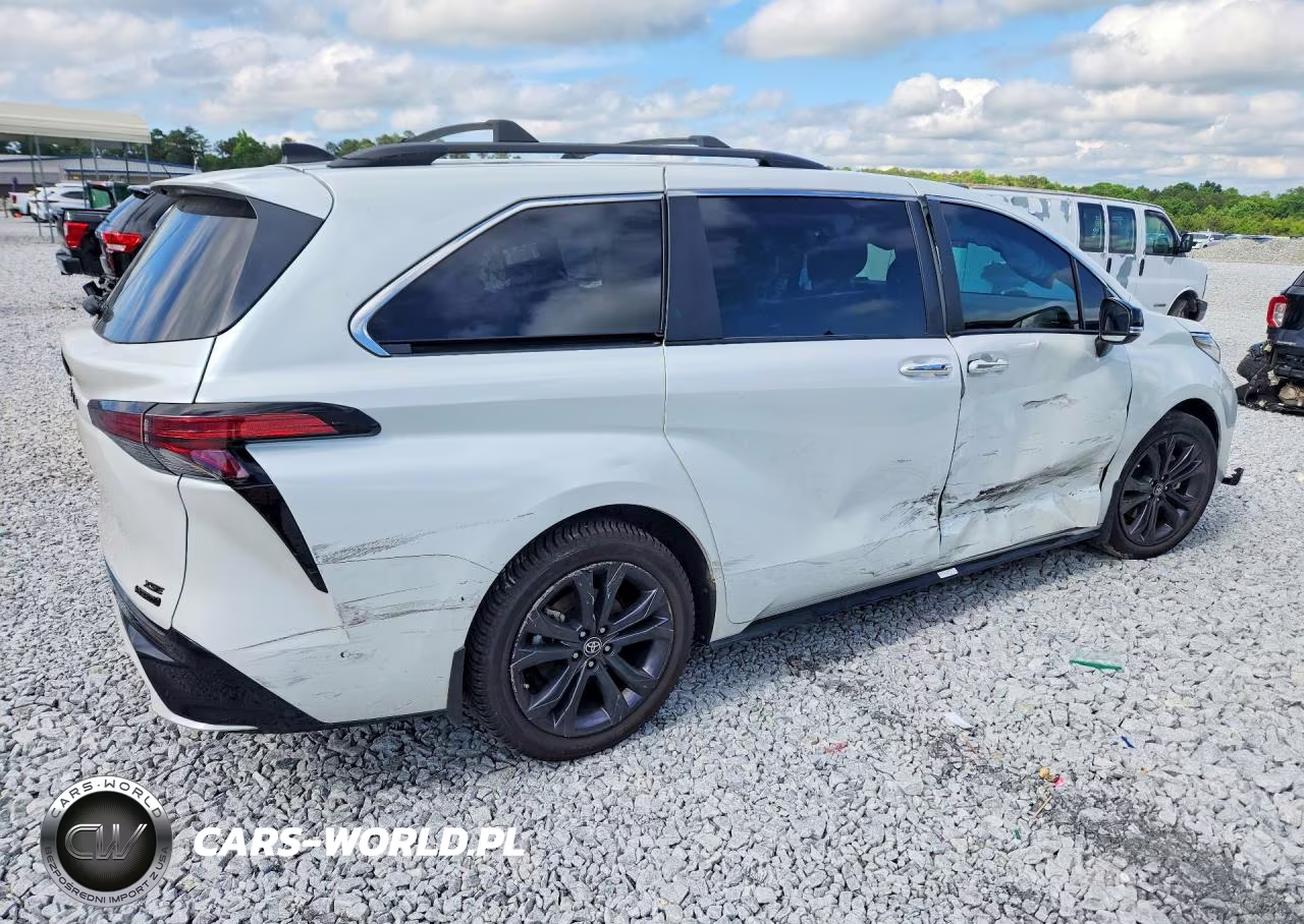2023 Toyota Sienna 25Th Anniversary Edition VIN:5TDCRKEC4PS154364 - 3