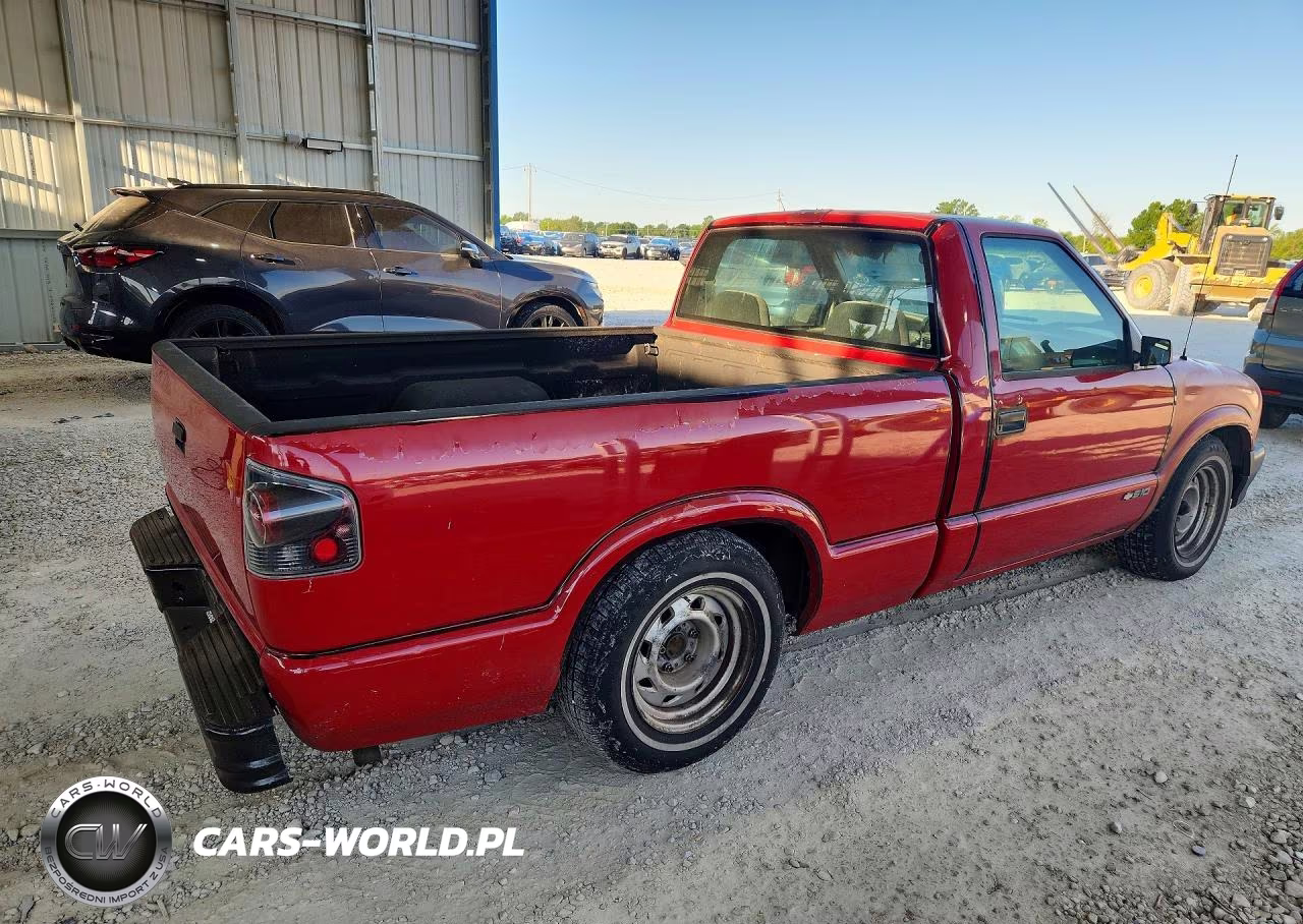 1997 Chevrolet S Truck S10 VIN:1GCCS1448V8132927 - 3