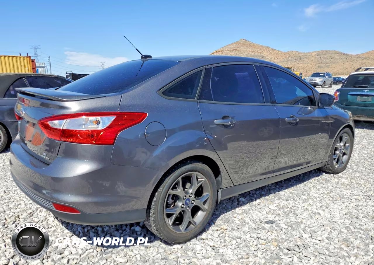 2013 Ford Focus Se VIN:1FADP3F21DL351145 - 3