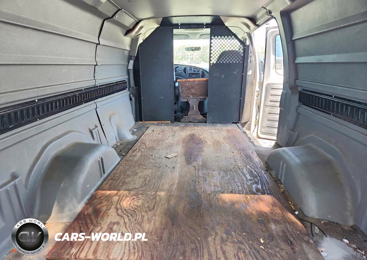 2004 Ford E150 Delivery Van VIN:1FTRE14W84HA42713 - 10