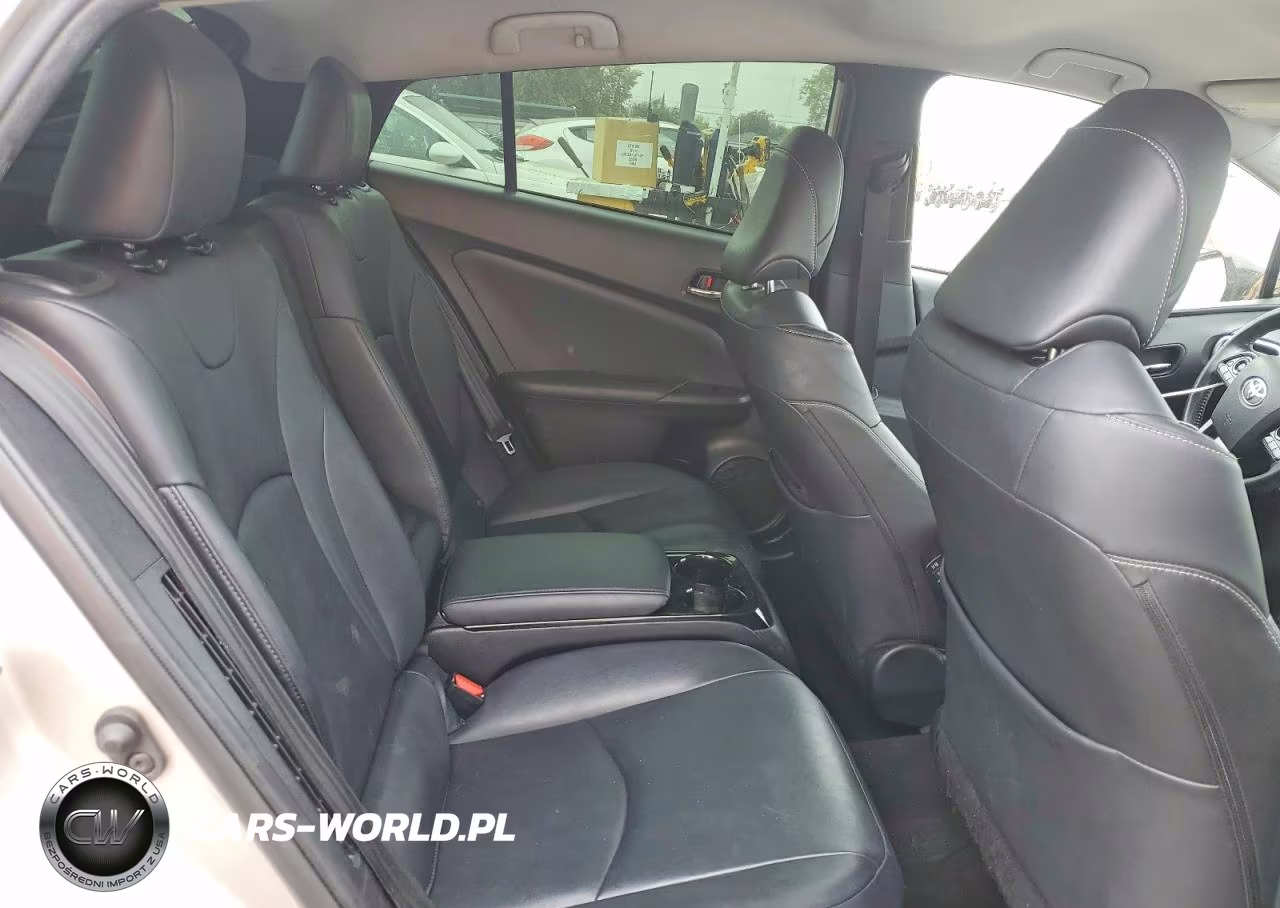 2020 Toyota Prius Prime Xle VIN:JTDKARFP7L3135512 - 10