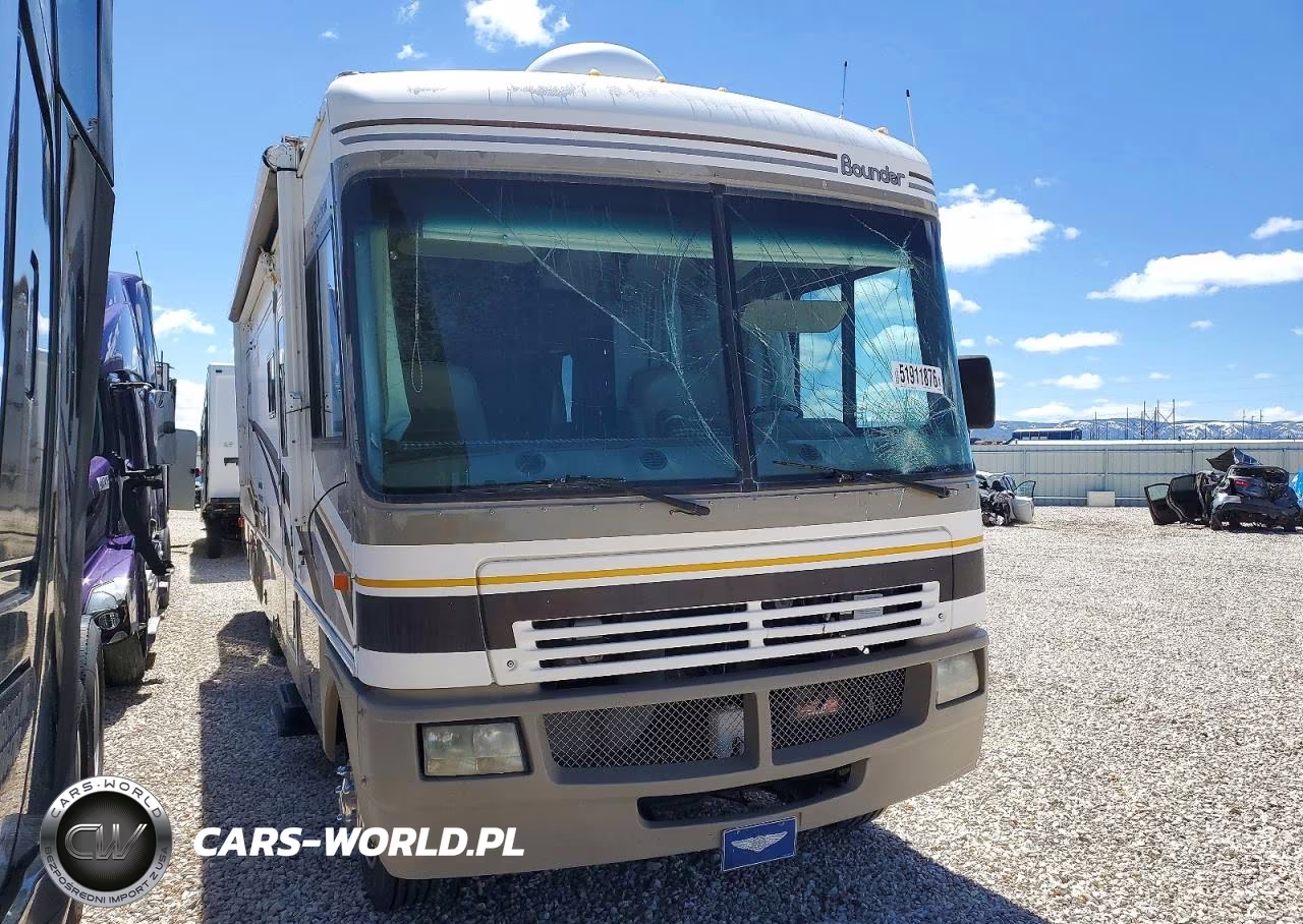 2005 Fleetwood Bounder 34F