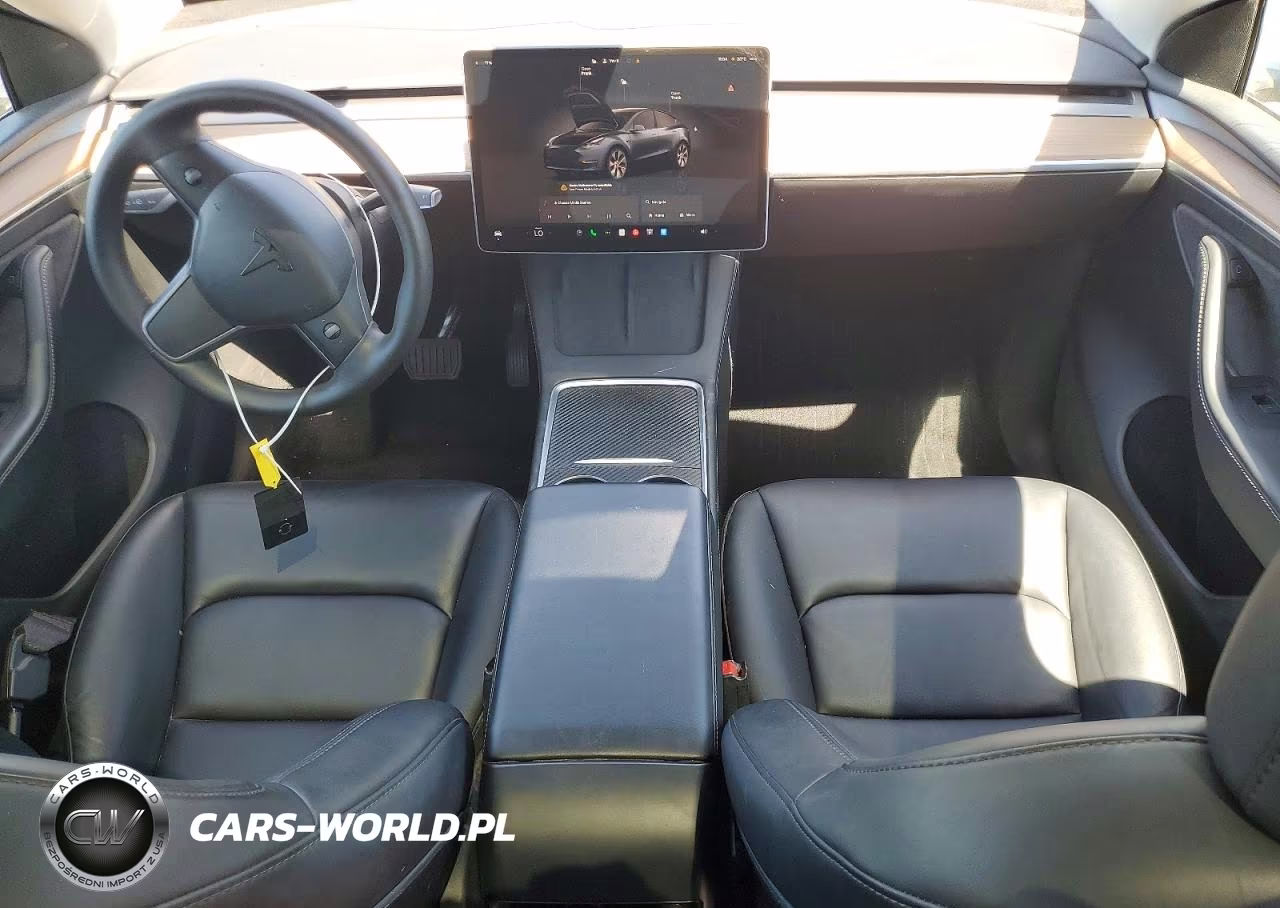 2024 Tesla Model Y VIN:7SAYGAEE8RF027960 - 8