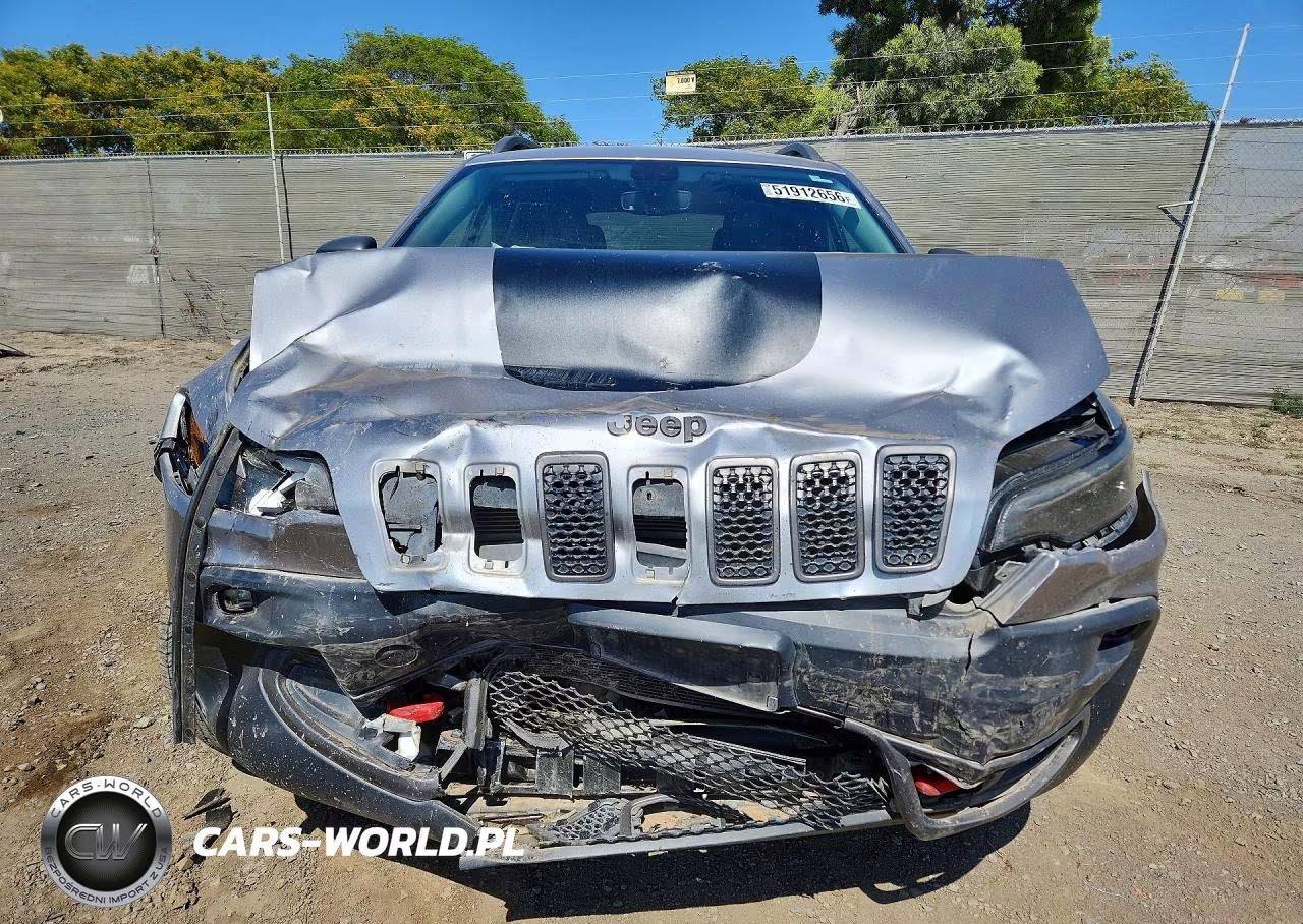 2019 Jeep Cherokee Trailhawk VIN:1C4PJMBX7KD130575 - 5
