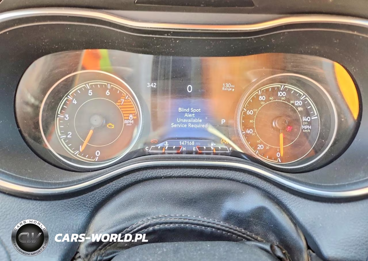 2019 Jeep Cherokee Trailhawk VIN:1C4PJMBX7KD130575 - 9