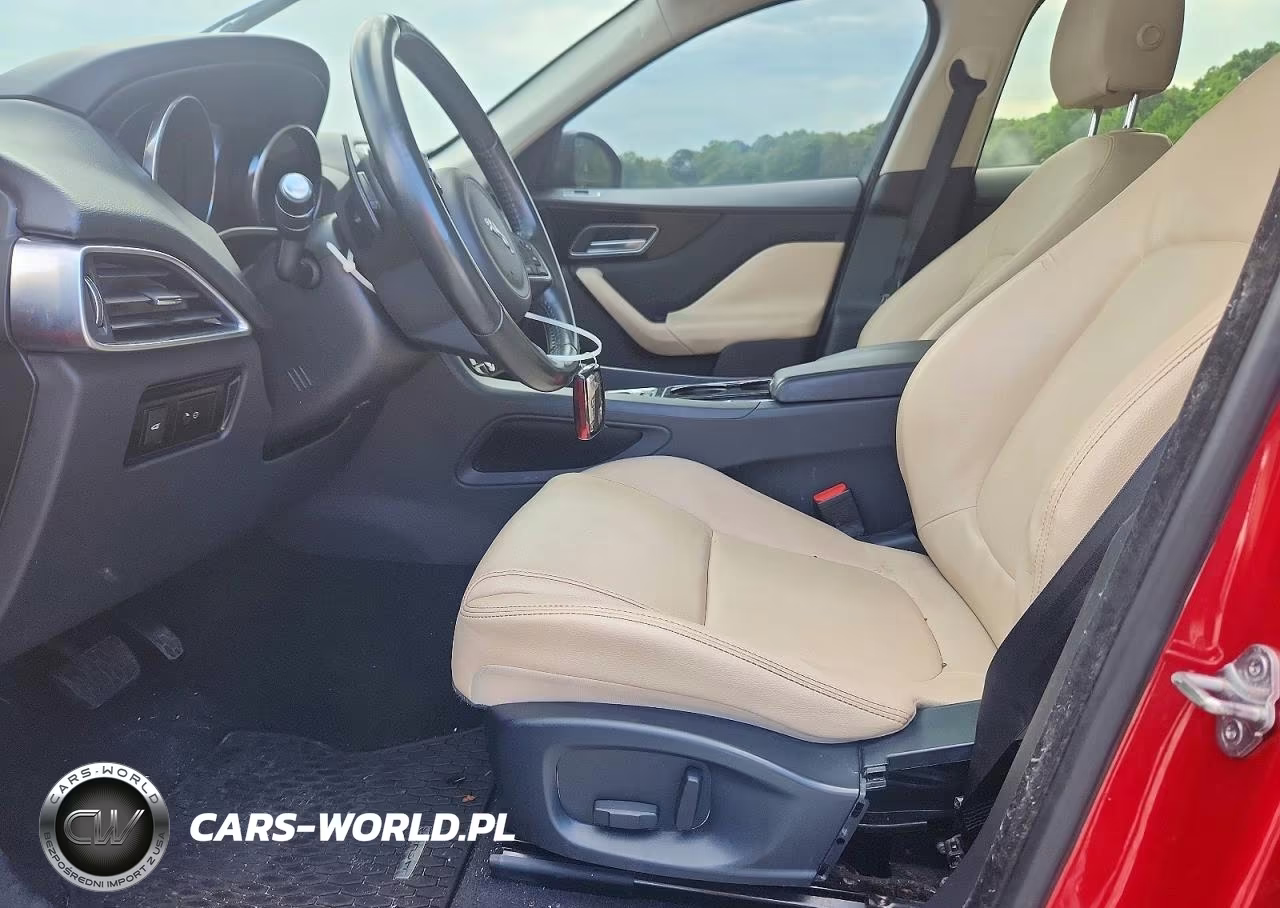 2017 Jaguar F-Pace Premium VIN:SADCJ2BV0HA072812 - 7