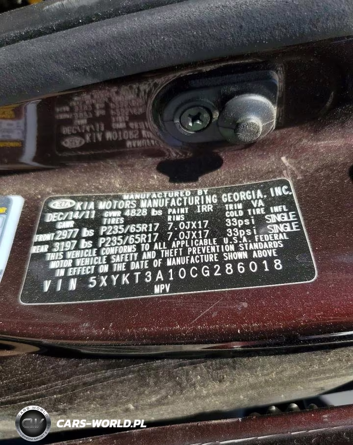 2012 Kia Sorento Lx VIN:5XYKT3A10CG286018 - 12