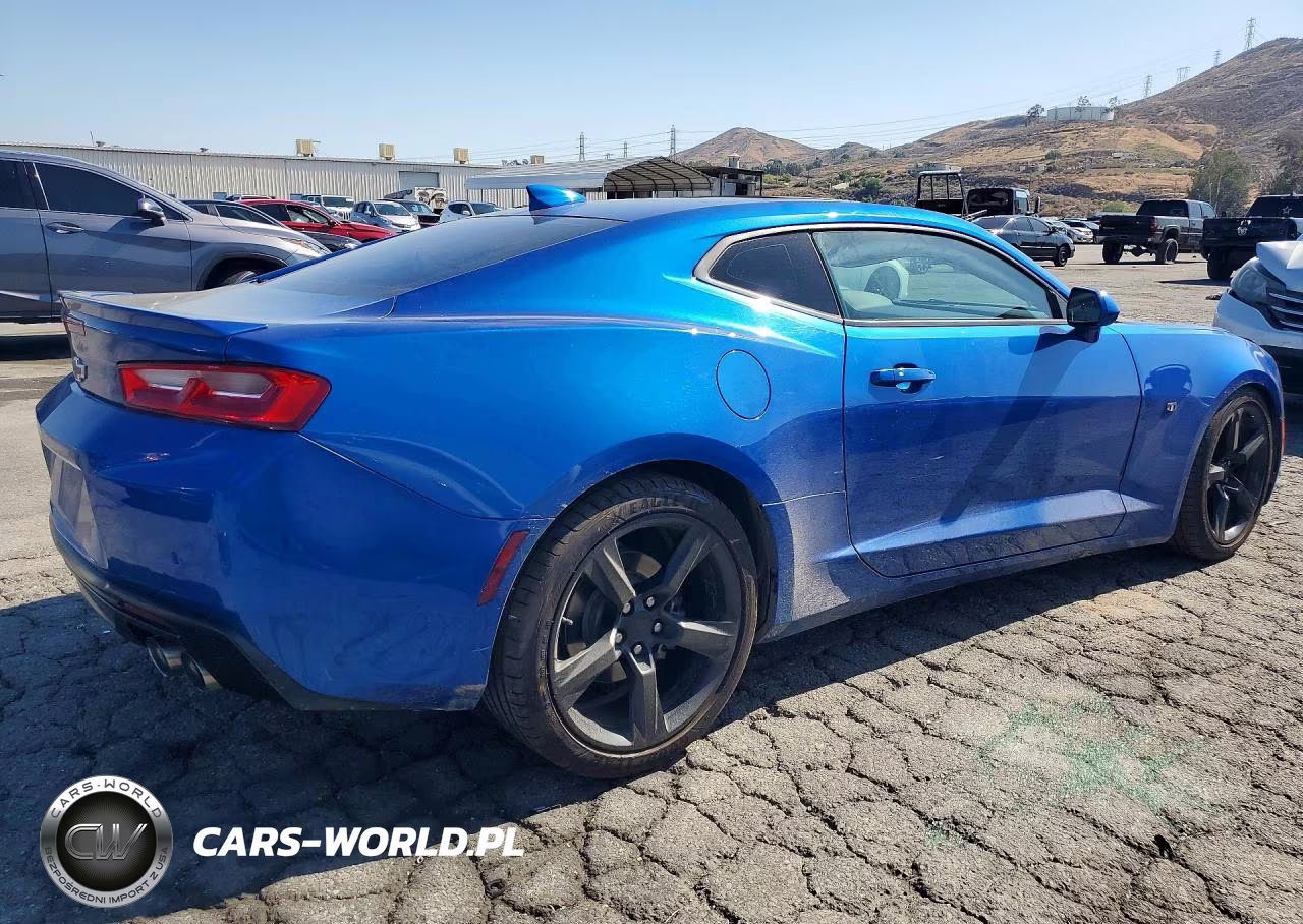 2018 Chevrolet Camaro Lt VIN:1G1FD1RS7J0114211 - 3