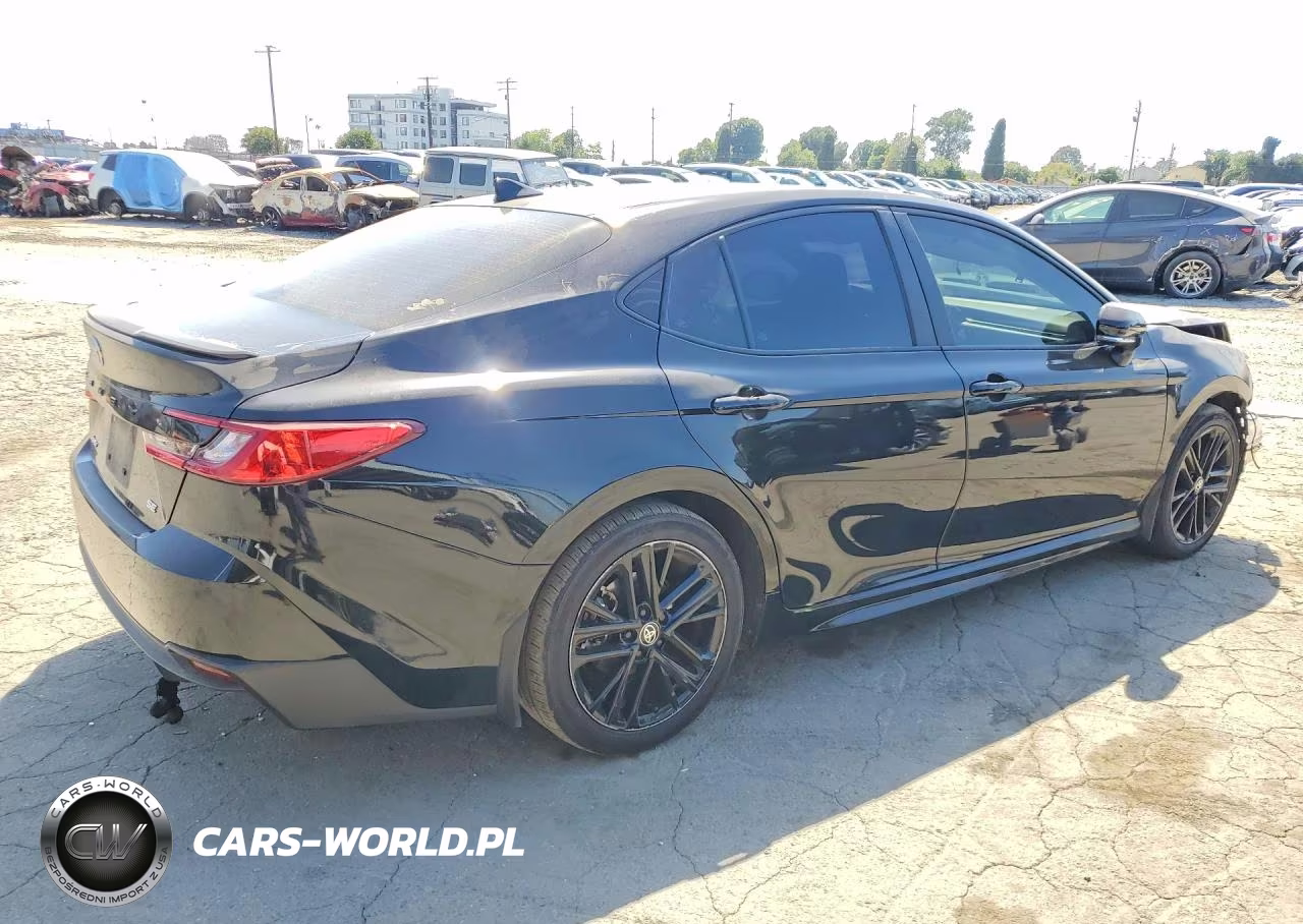 2025 Toyota Camry Se VIN:4T1DAACK0SU055900 - 3