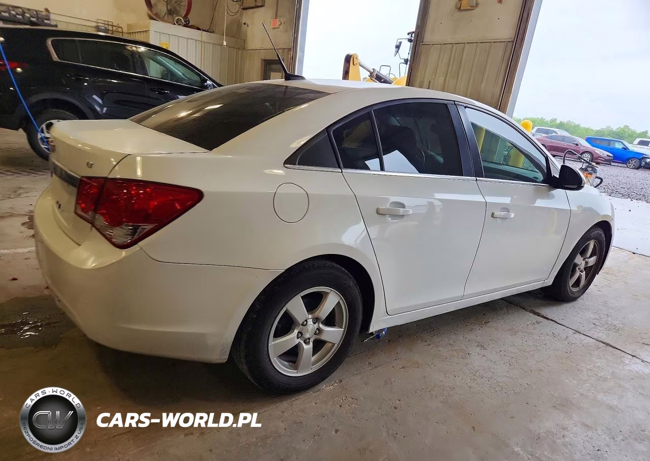 2014 Chevrolet Cruze Lt VIN:1G1PC5SB5E7358901 - 3