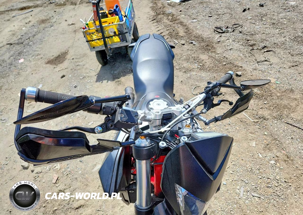 2015 Ducati Hypermotard Hyperstrada VIN:ZDM1YBTS3FB010321 - 5