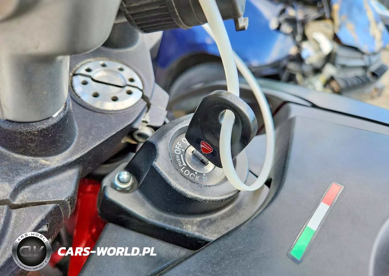 2015 Ducati Hypermotard Hyperstrada VIN:ZDM1YBTS3FB010321 - 8