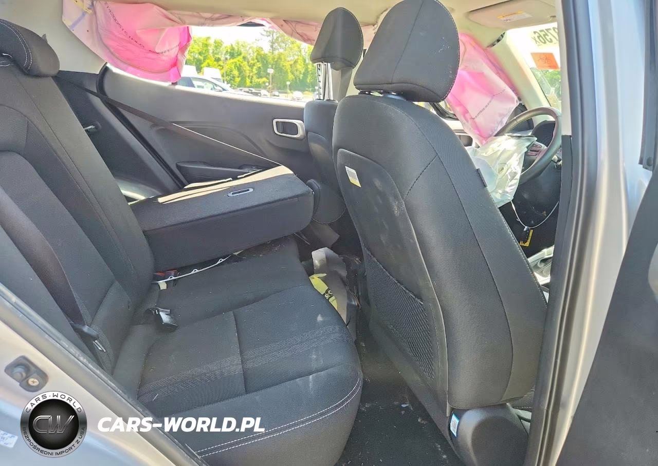 2024 Hyundai Venue Sel VIN:KMHRC8A30RU341907 - 11