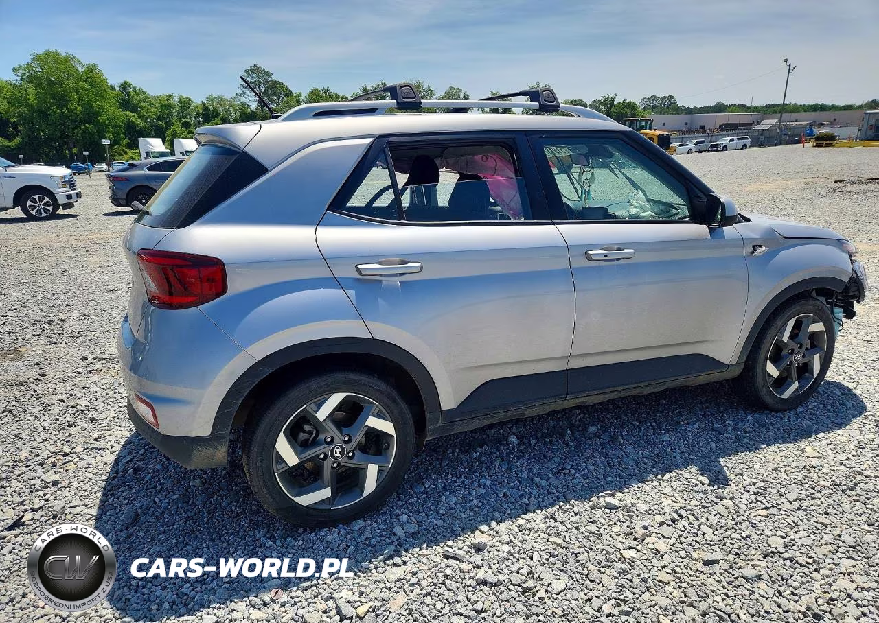 2024 Hyundai Venue Sel VIN:KMHRC8A30RU341907 - 3