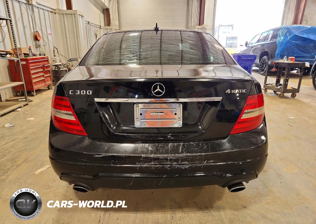2012 Mercedes-Benz C 300 4Matic VIN:WDDGF8BB5CA617022 - 6