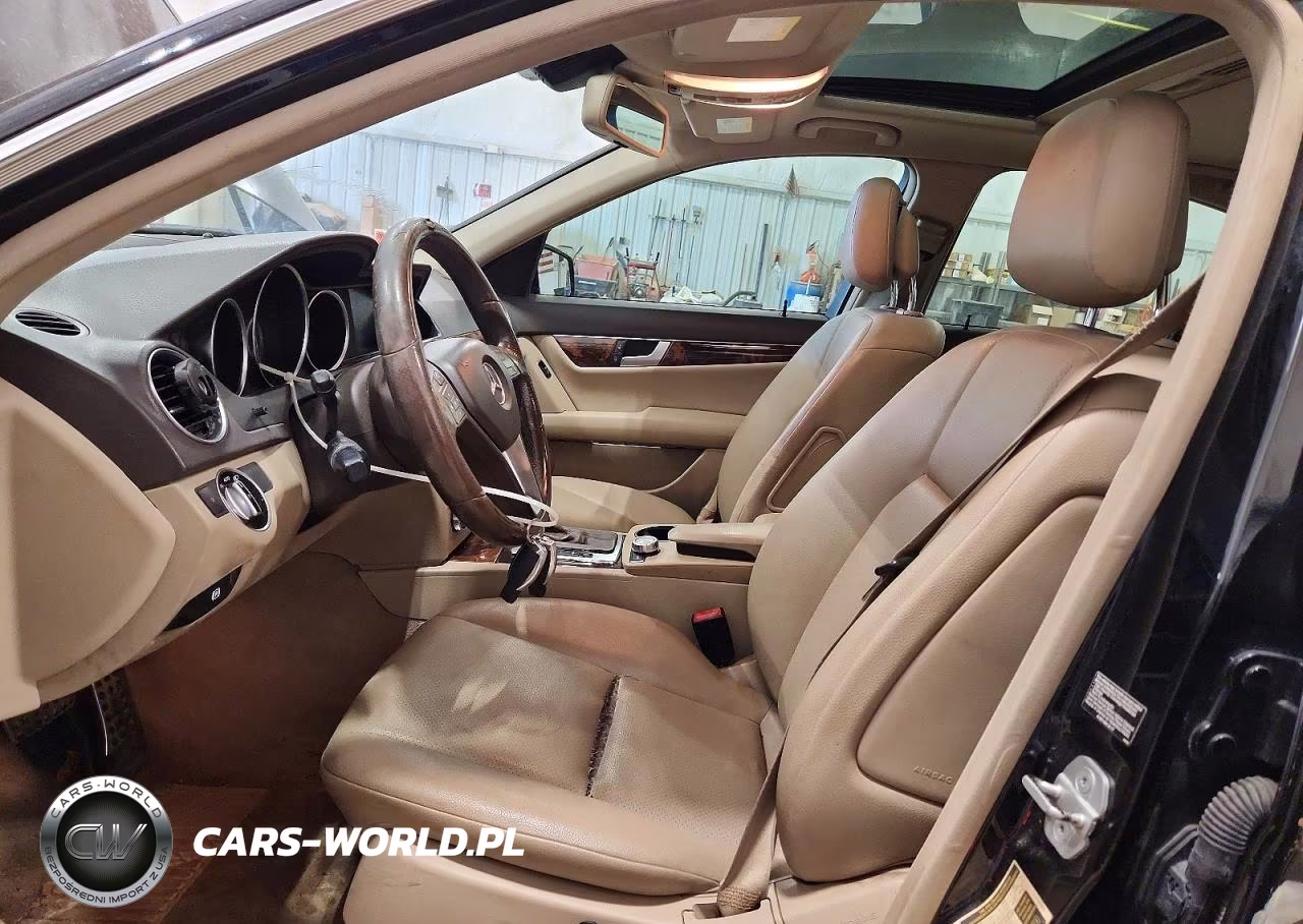 2012 Mercedes-Benz C 300 4Matic VIN:WDDGF8BB5CA617022 - 7