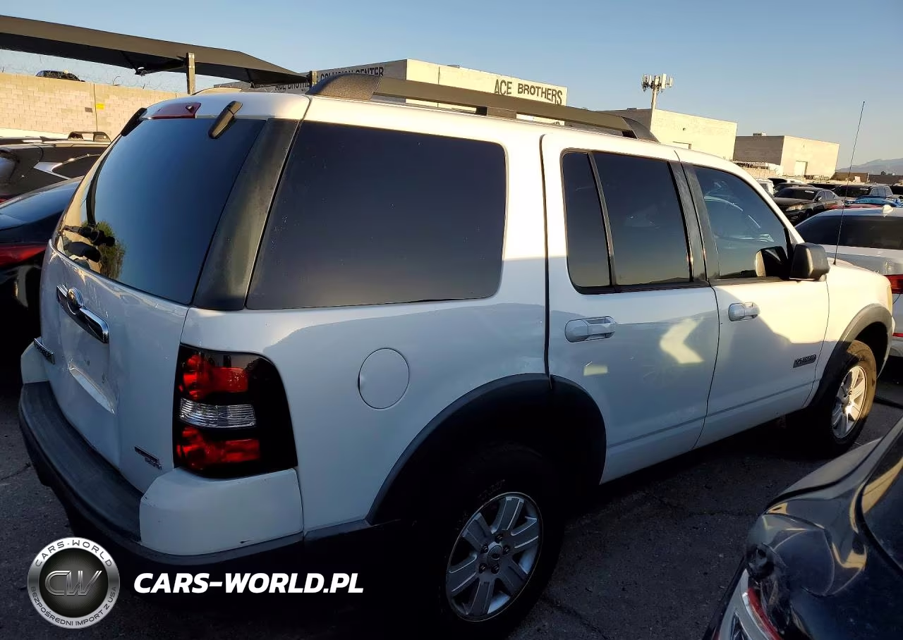 2007 Ford Explorer Xlt VIN:1FMEU63E87UB66396 - 3