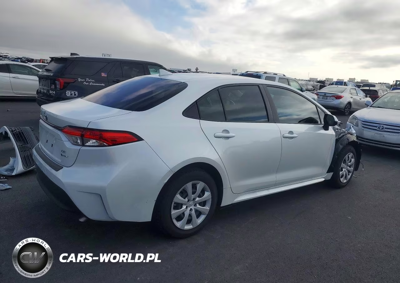 2025 Toyota Corolla Hybrid Le VIN:JTDBCMFE3S3106227 - 3