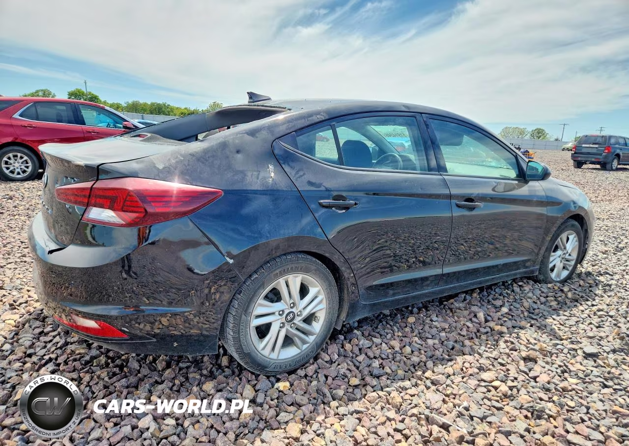 2020 Hyundai Elantra Sel VIN:5NPD84LF5LH581231 - 3