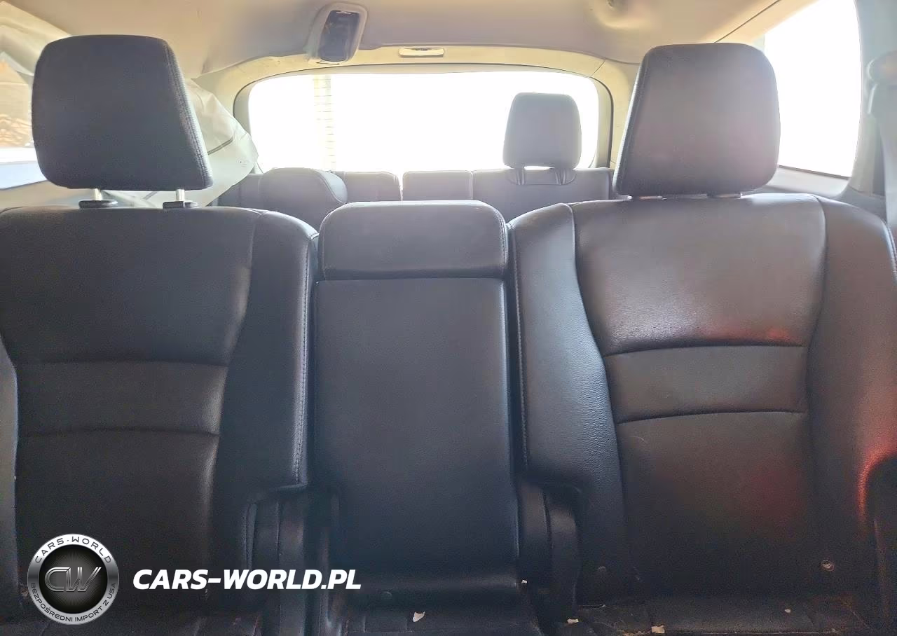 2019 Honda Pilot Touring VIN:5FNYF5H91KB007285 - 10