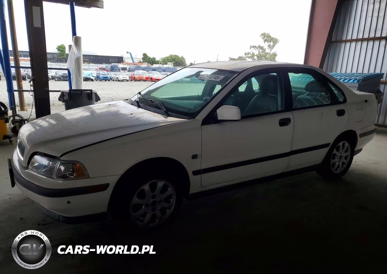2000 Volvo S40