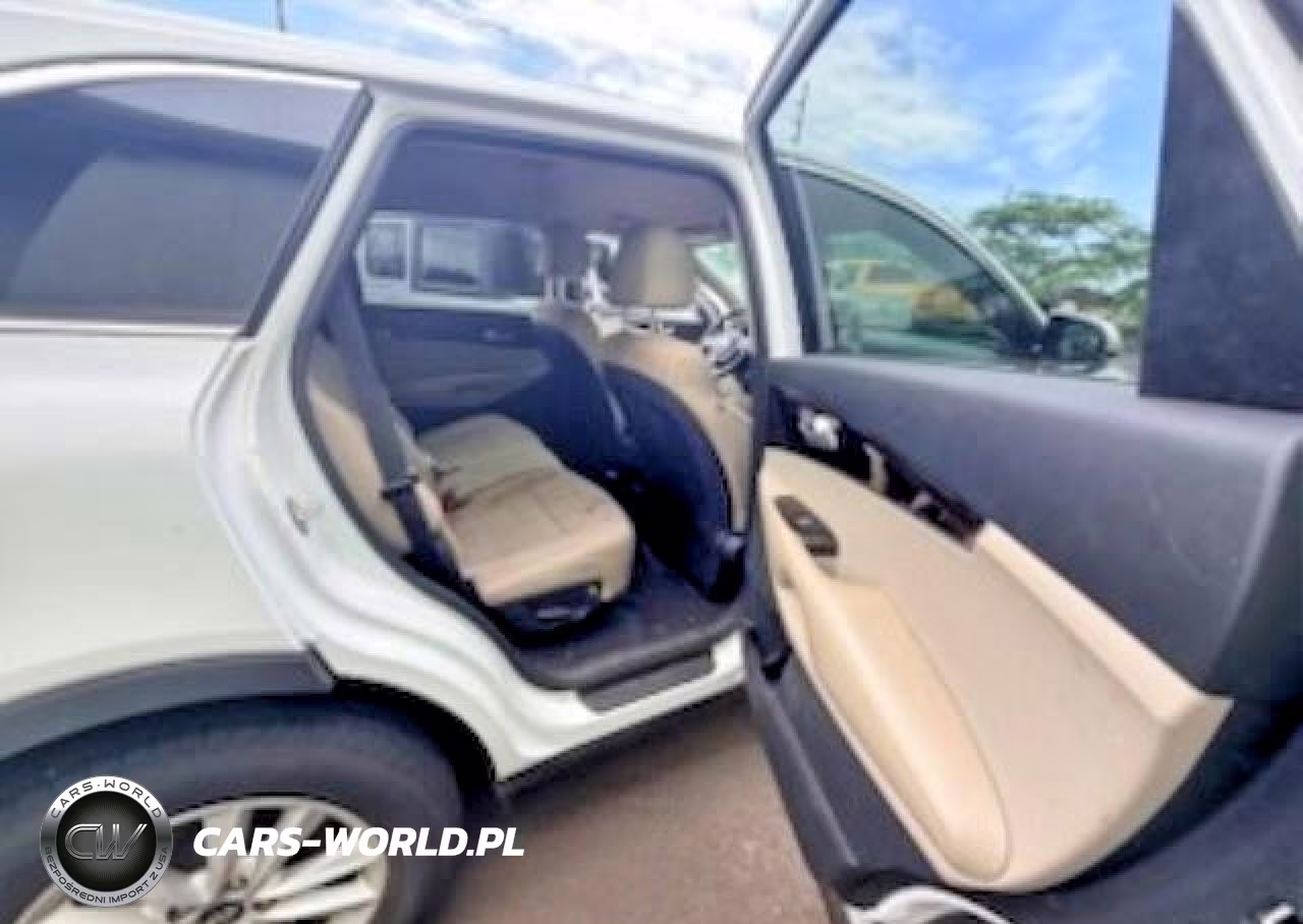 2020 Kia Sorento Lx VIN:5XYPG4A33LG638204 - 6