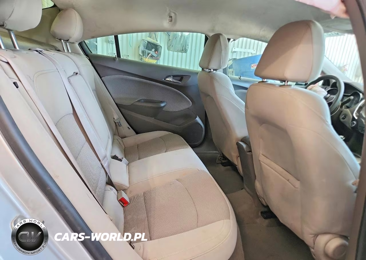 2018 Chevrolet Cruze Lt VIN:1G1BD5SM9J7164388 - 10