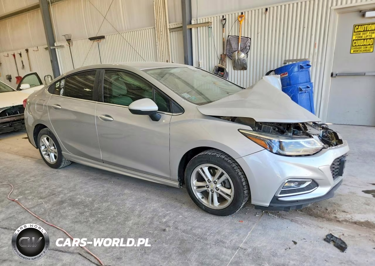 2018 Chevrolet Cruze Lt VIN:1G1BD5SM9J7164388 - 4